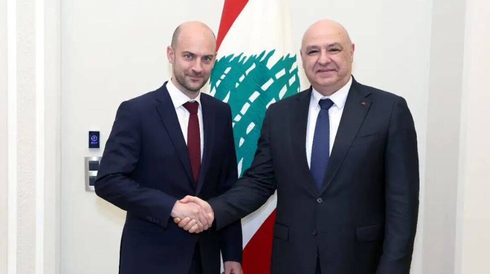 Lebanese President Calls for Ceasefire with Israel