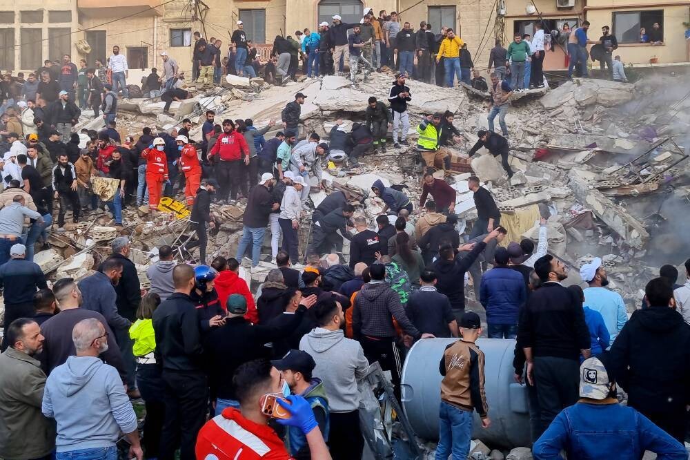 Five-story residential building collapses in Tripoli, Lebanon