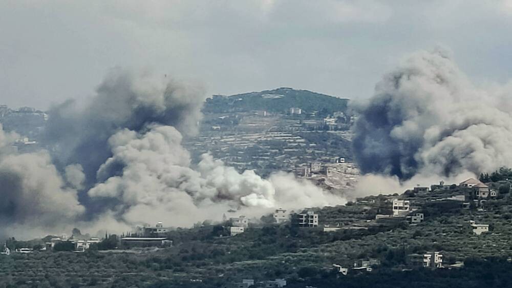 Hezbollah Refuses to Discuss Weapon Surrender