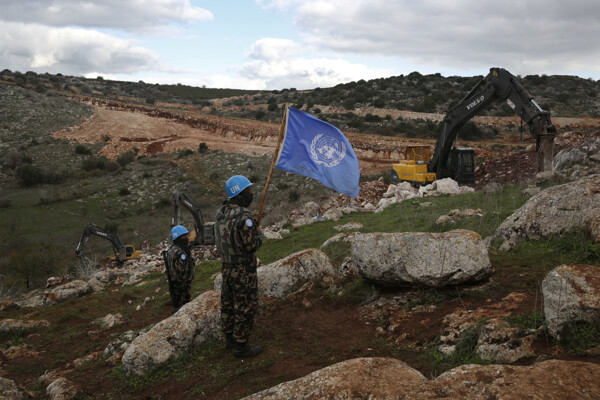 Израильские танки вторглись в базу UNIFIL в Ливане