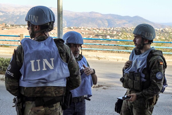 Израильские силы открыли огонь по объектам UNIFIL в Ливане